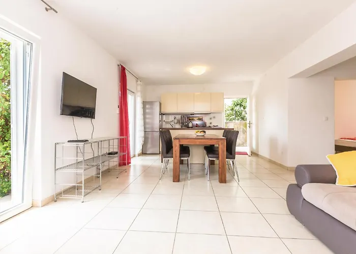 26 Holiday home Makarska